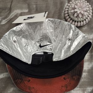 Nike Silver and Black Moon Hat Rare